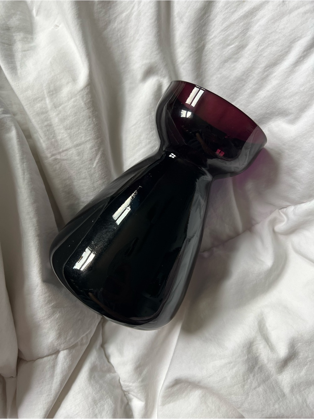 Vintage Amethyst Purple Glass Table Vase - Picture 8 of 8